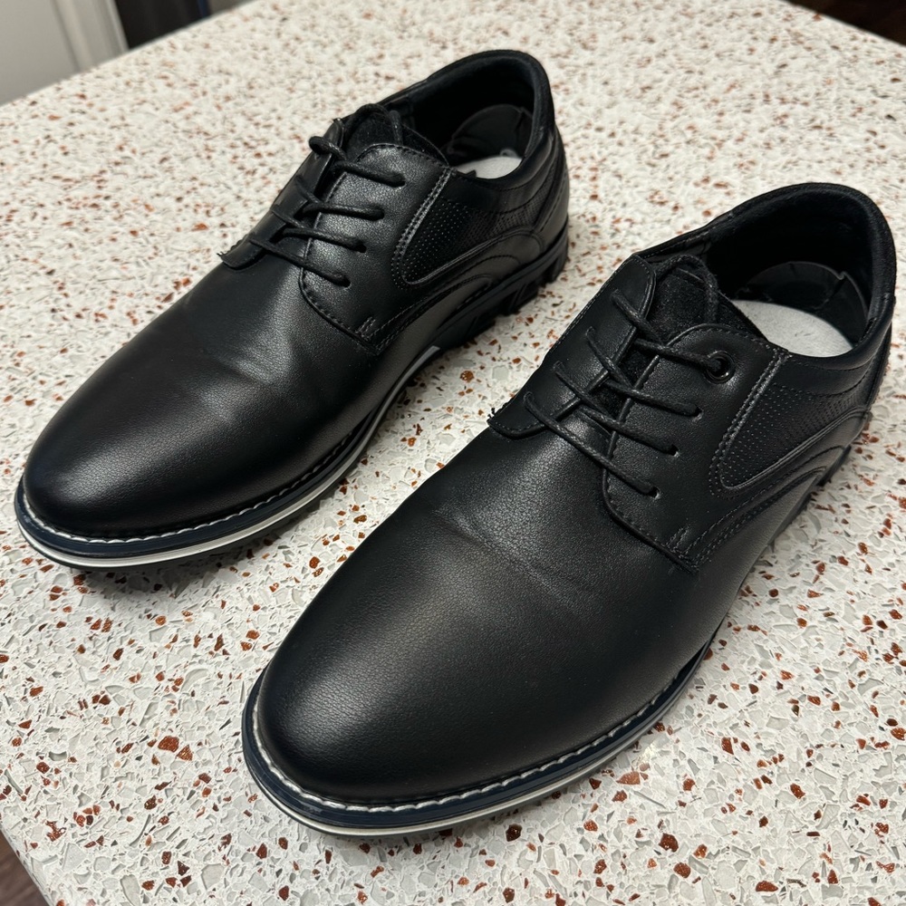 Men’s size 8 Gatsby Oxford Lisse dress shoes